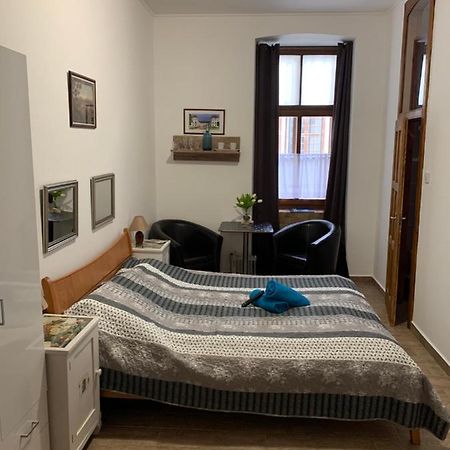 Anna Apartman Pápa Dış mekan fotoğraf