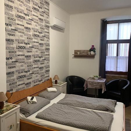 Anna Apartman Pápa Dış mekan fotoğraf
