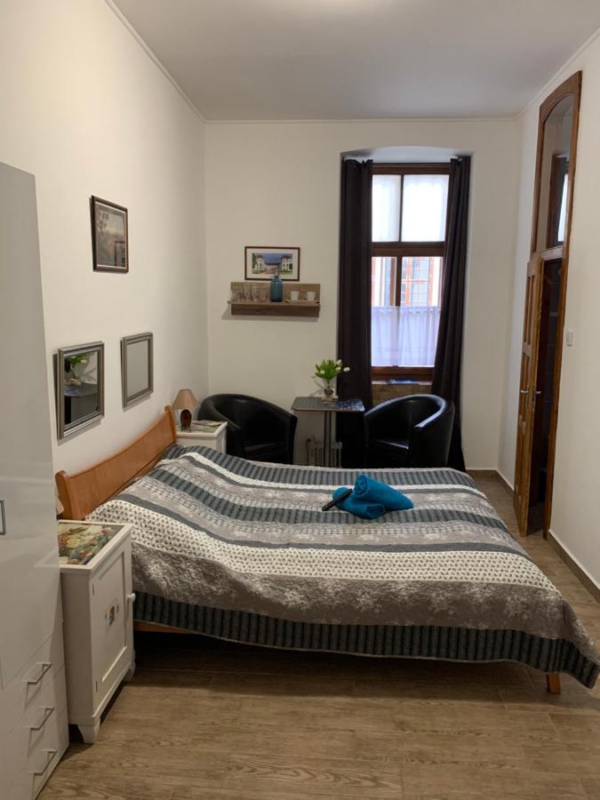Anna Apartman Pápa Dış mekan fotoğraf