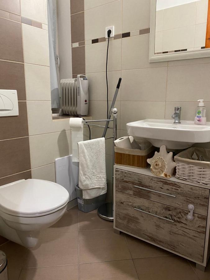 Anna Apartman Pápa Dış mekan fotoğraf