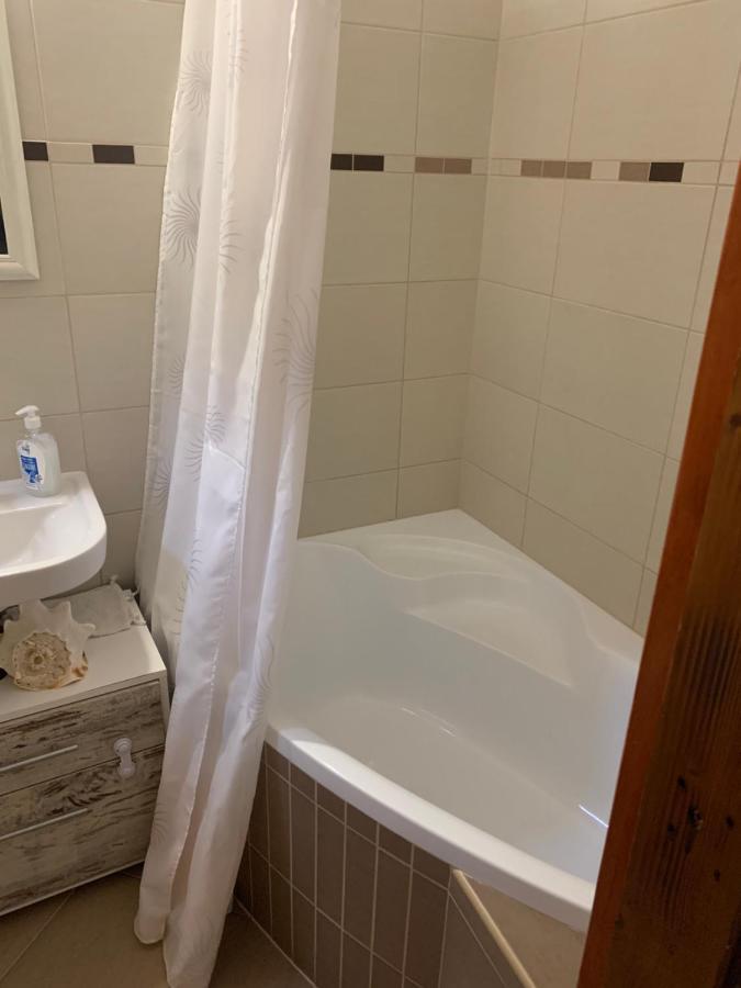 Anna Apartman Pápa Dış mekan fotoğraf